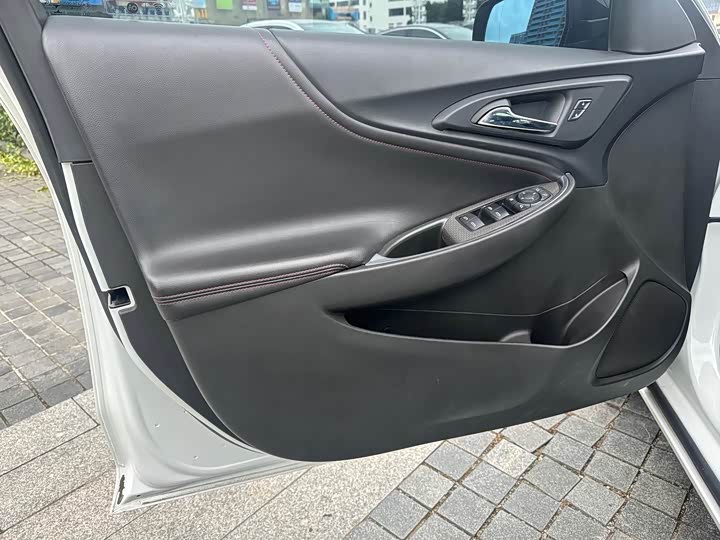 Фото 6 - Chevrolet Malibu XL