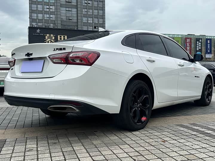 Фото 9 - Chevrolet Malibu XL