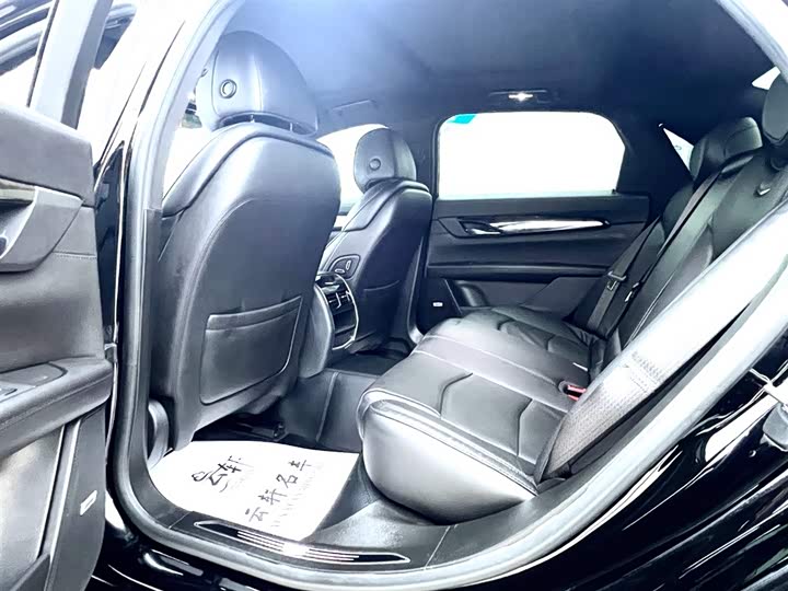 Фото 9 - Cadillac CT6