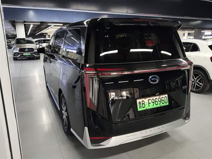 Фото 5 - GAC Trumpchi E9