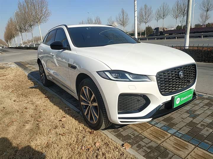 Фото 4 - Jaguar F-Pace
