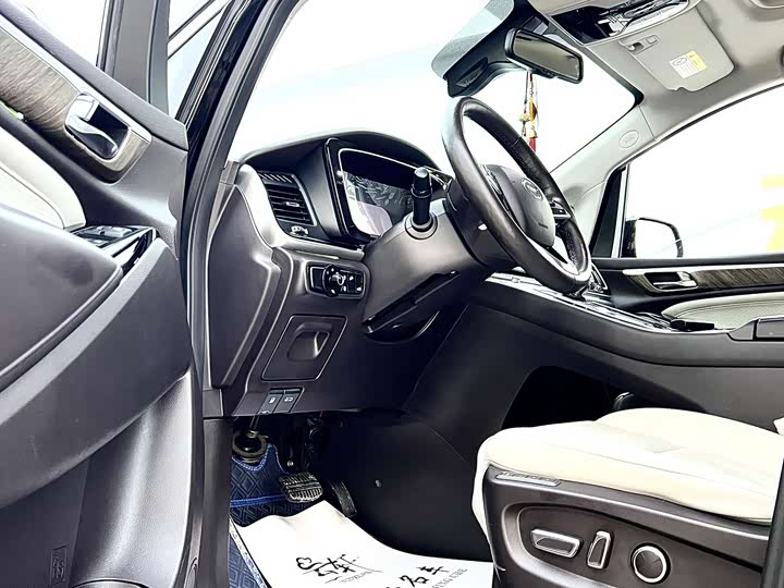 Фото 8 - GAC Trumpchi M8