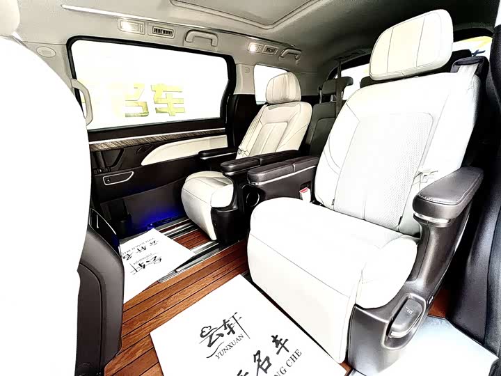 Фото 9 - GAC Trumpchi M8