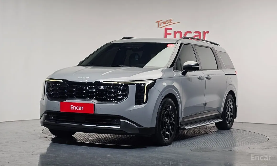 Фото 1 - Kia Carnival