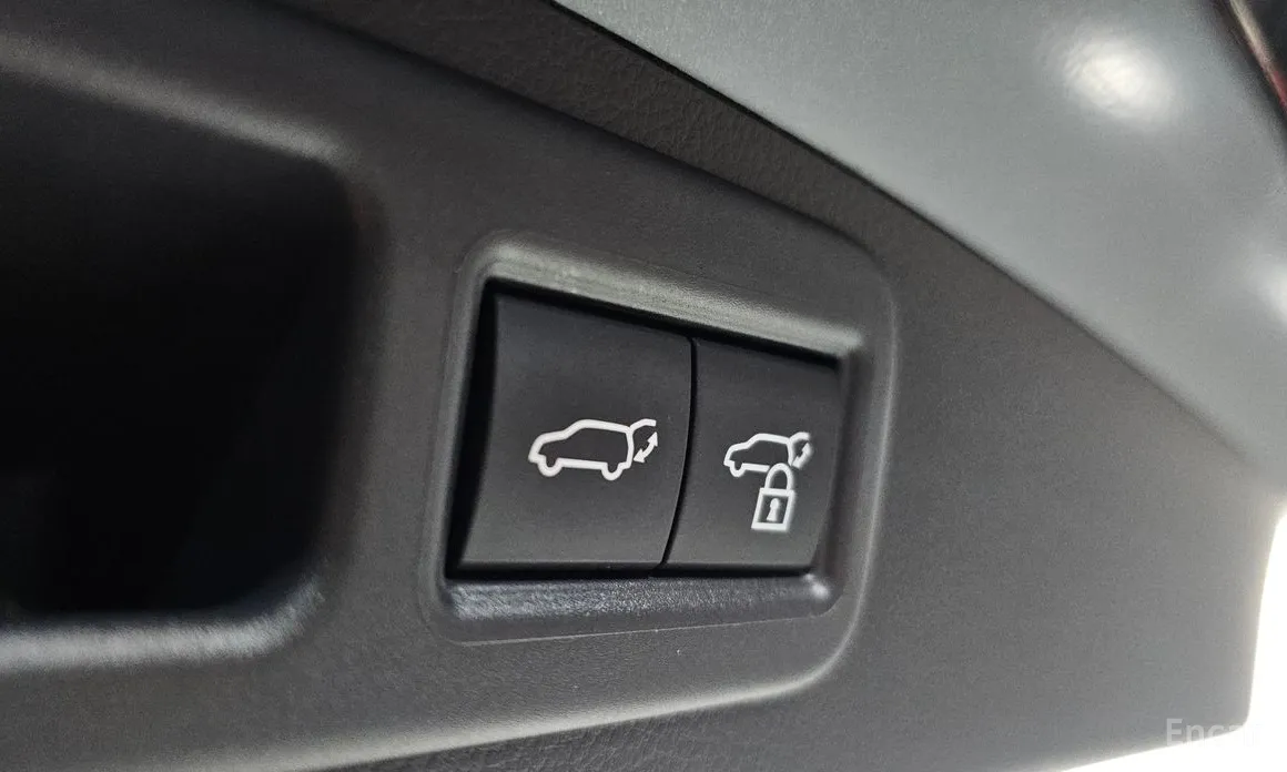 Фото 17 - Lexus RX