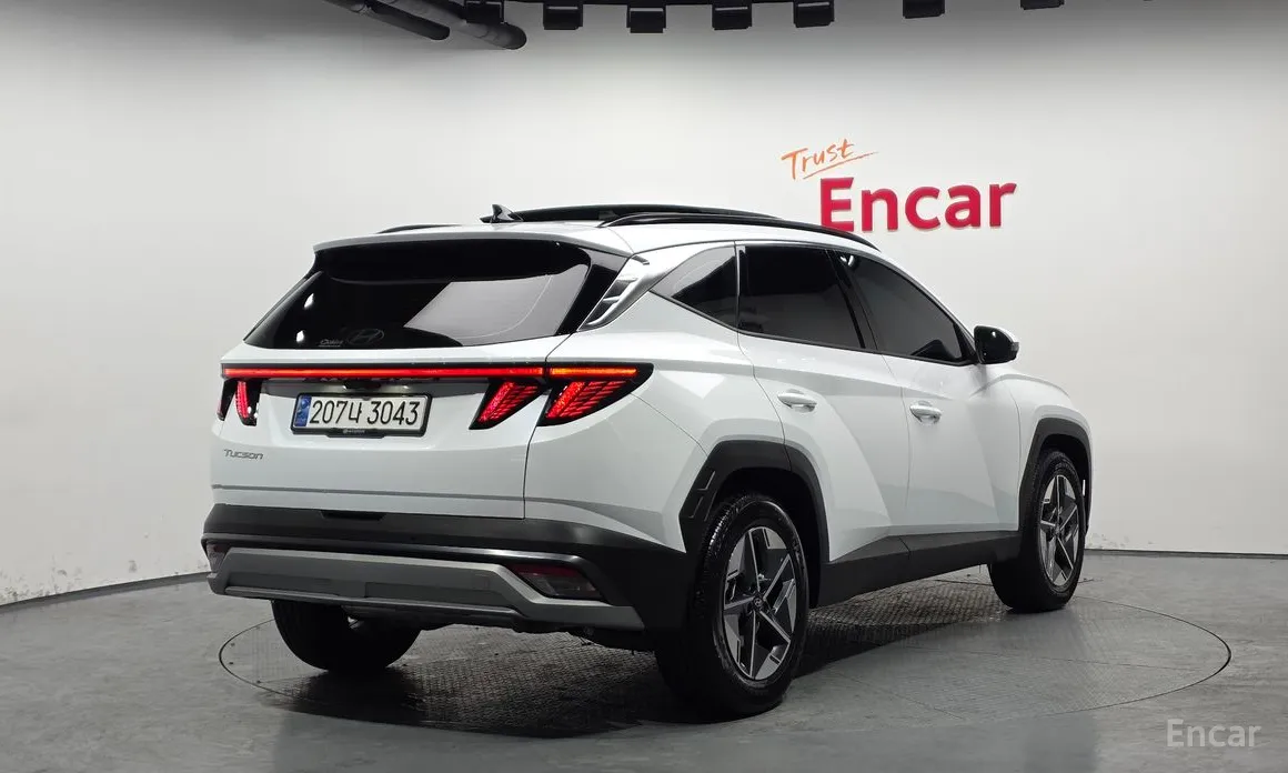 Фото 2 - Hyundai Tucson