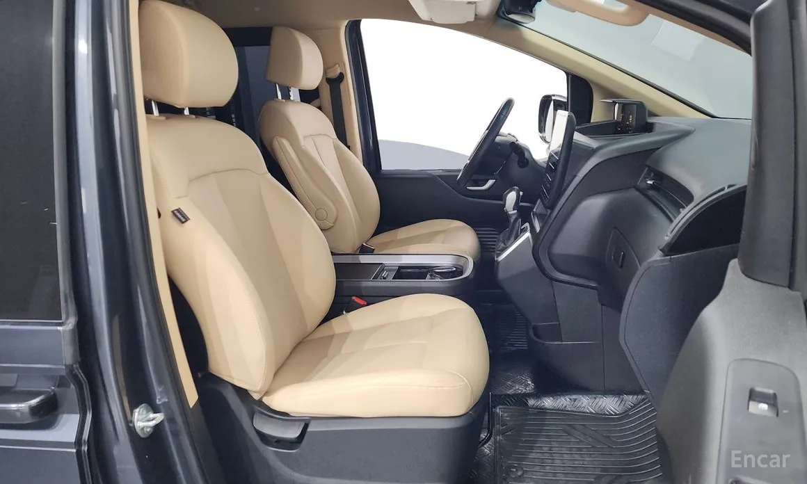 Фото 11 - Hyundai Staria