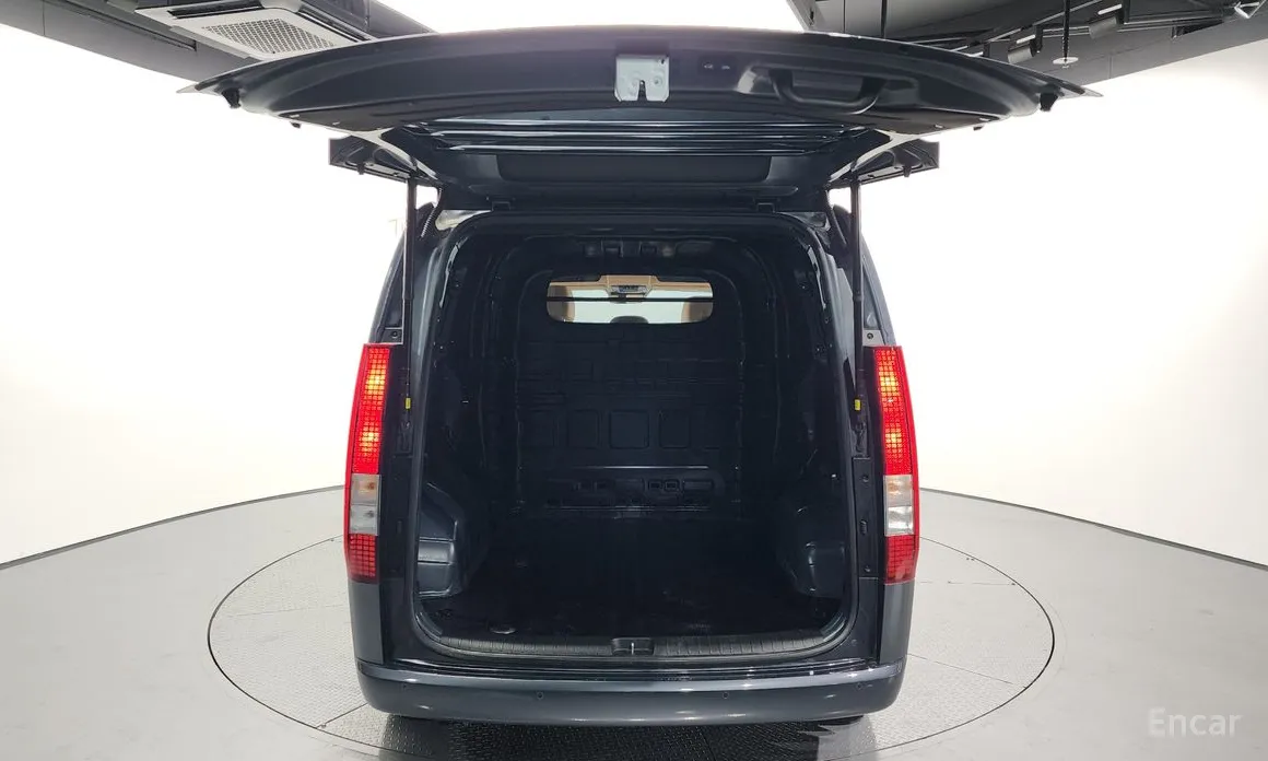 Фото 20 - Hyundai Staria