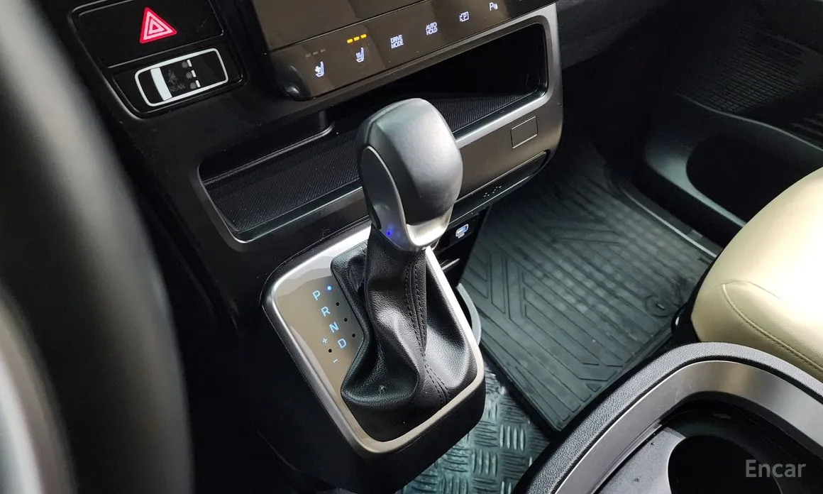 Фото 9 - Hyundai Staria