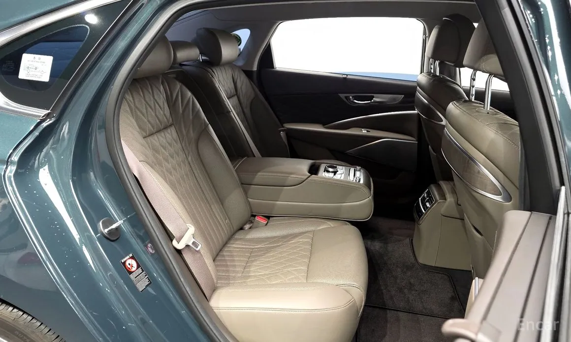 Фото 12 - Kia K9