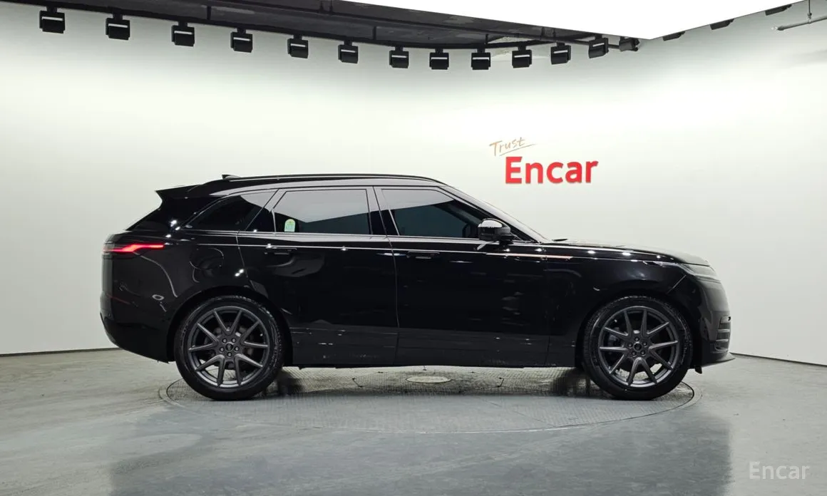 Фото 6 - Land Rover Range Rover Velar