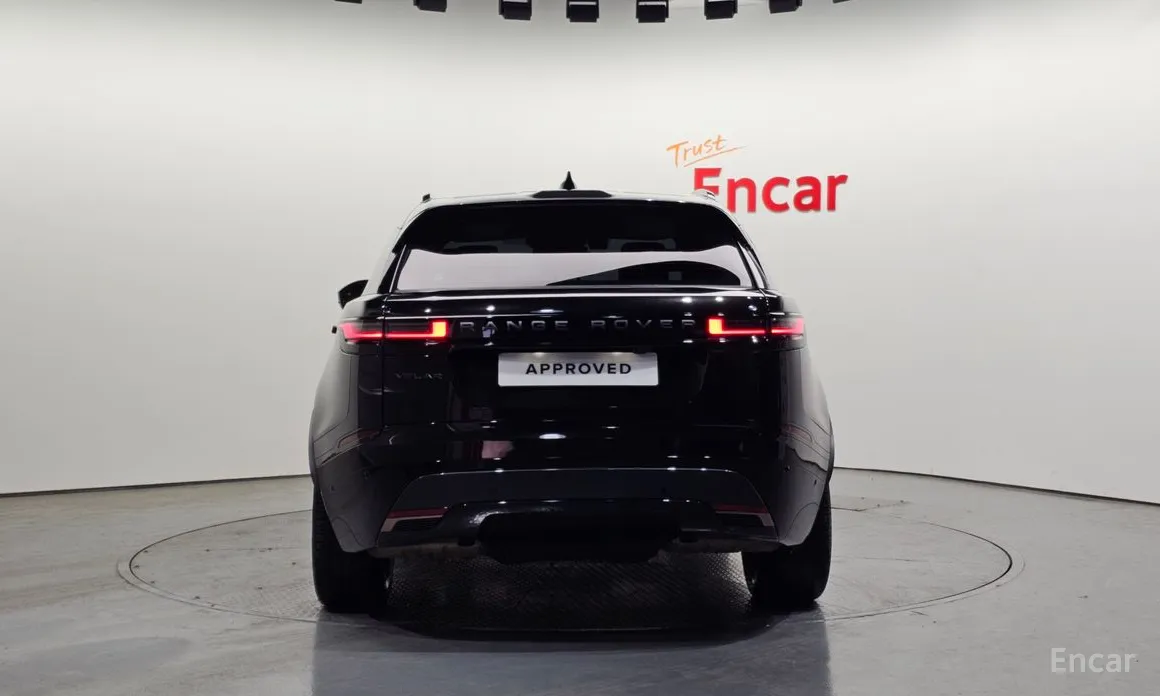 Фото 7 - Land Rover Range Rover Velar