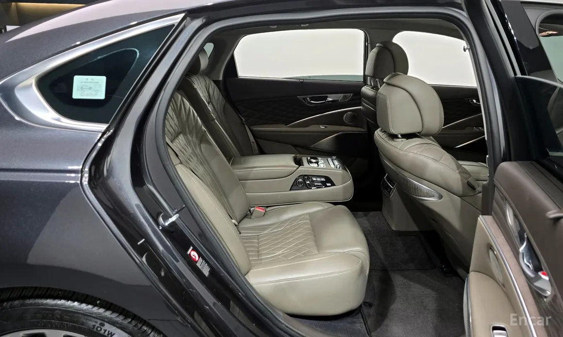 Фото 12 - Kia K9