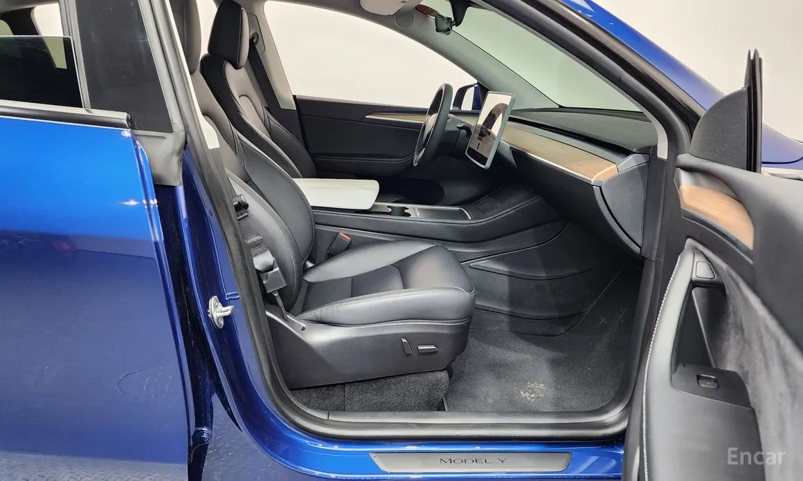 Фото 11 - Tesla Model Y