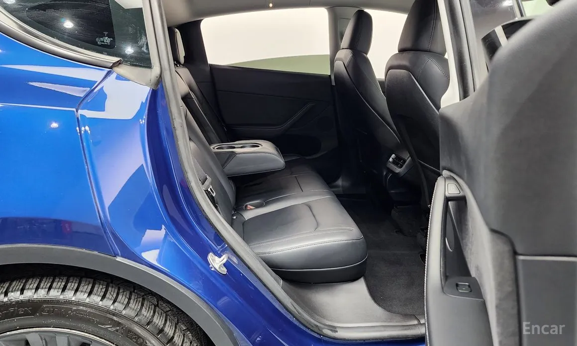 Фото 12 - Tesla Model Y