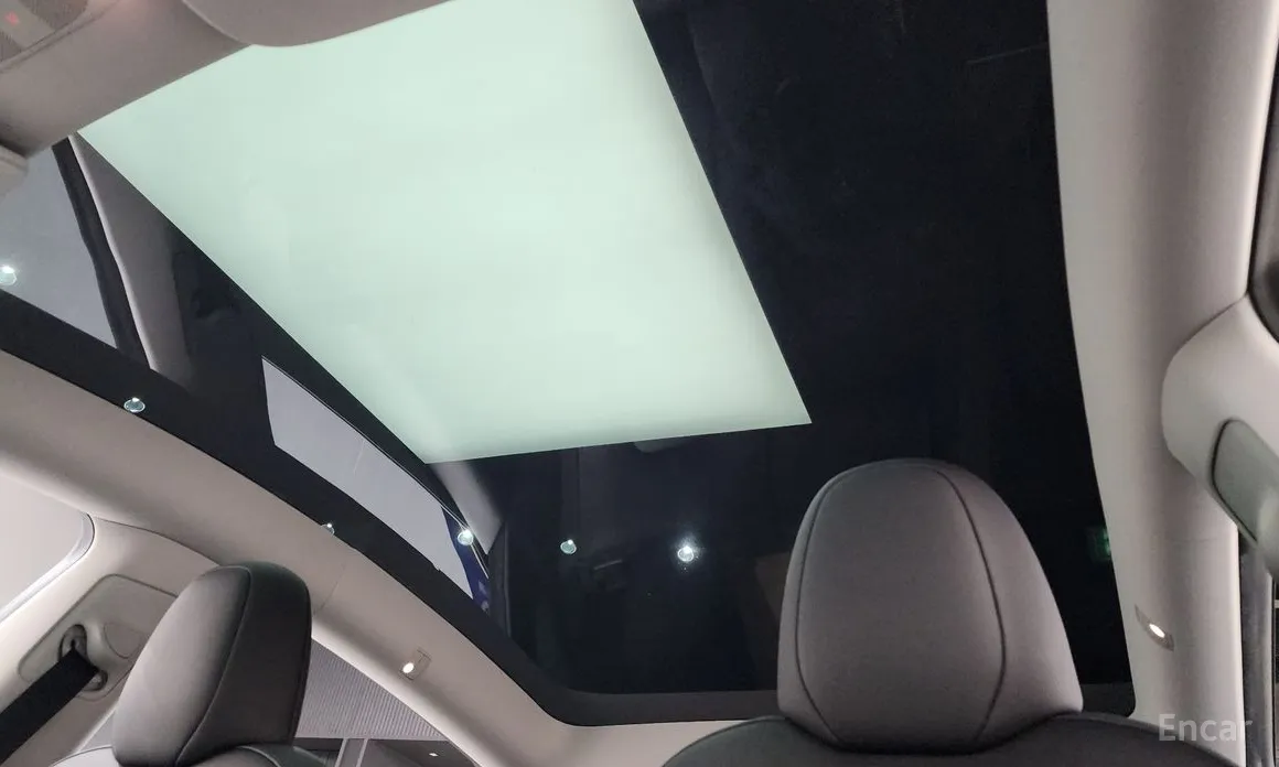 Фото 19 - Tesla Model Y