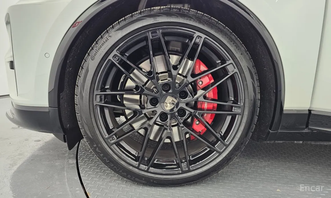 Фото 5 - Porsche Macan