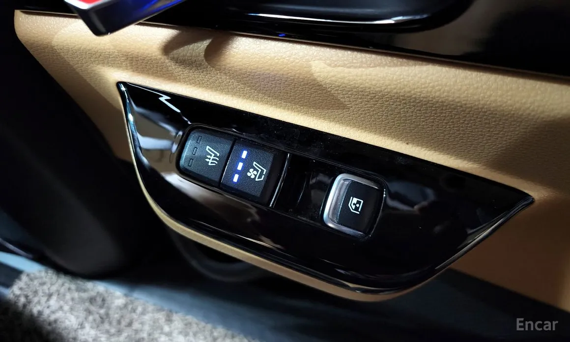 Фото 18 - Kia Carnival