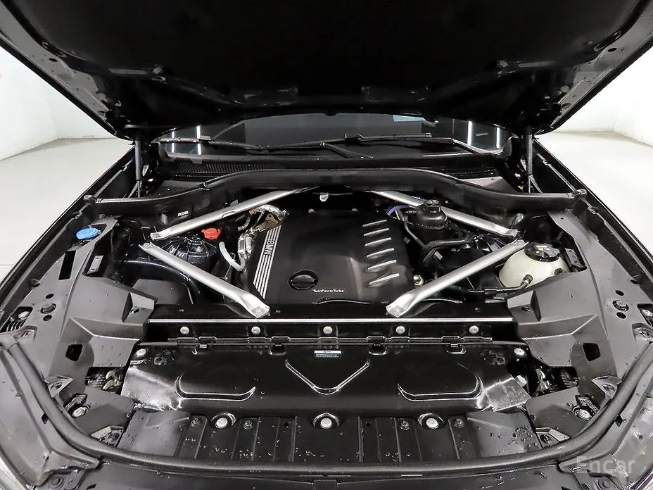 Фото 19 - BMW X5