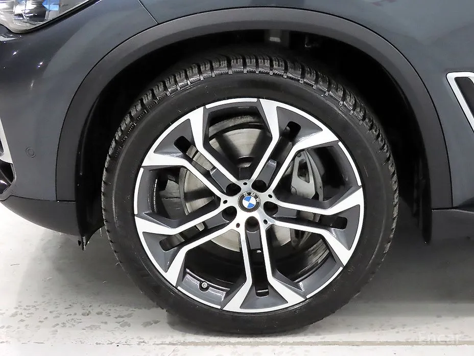 Фото 20 - BMW X5