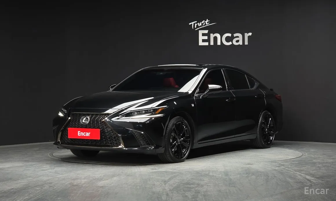 Фото 1 - Lexus ES