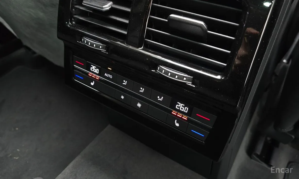 Фото 18 - Volkswagen Touareg