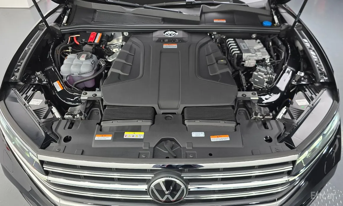 Фото 6 - Volkswagen Touareg