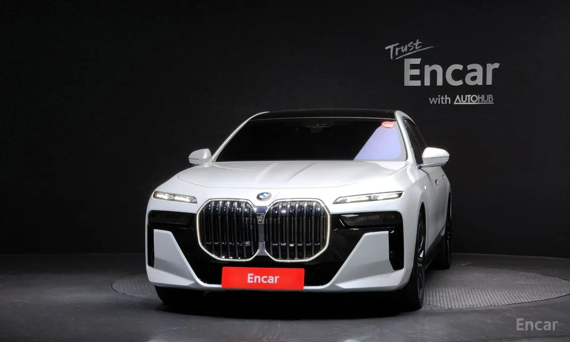 Фото 3 - BMW 7 Series