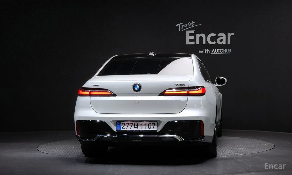 Фото 4 - BMW 7 Series