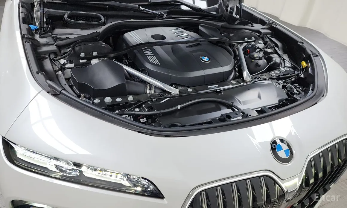 Фото 6 - BMW 7 Series