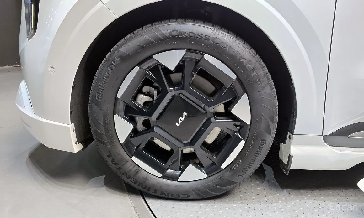 Фото 5 - Kia Carnival