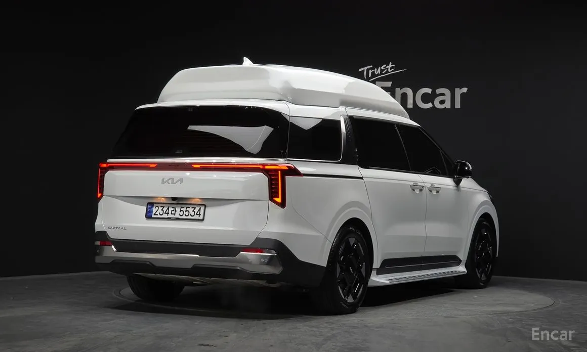 Фото 2 - Kia Carnival