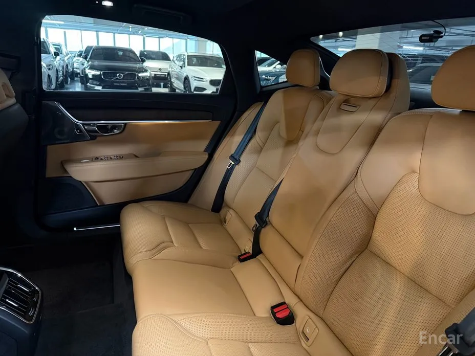 Фото 11 - Volvo S90