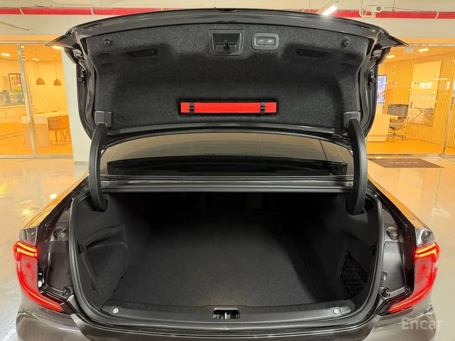 Фото 16 - Volvo S90