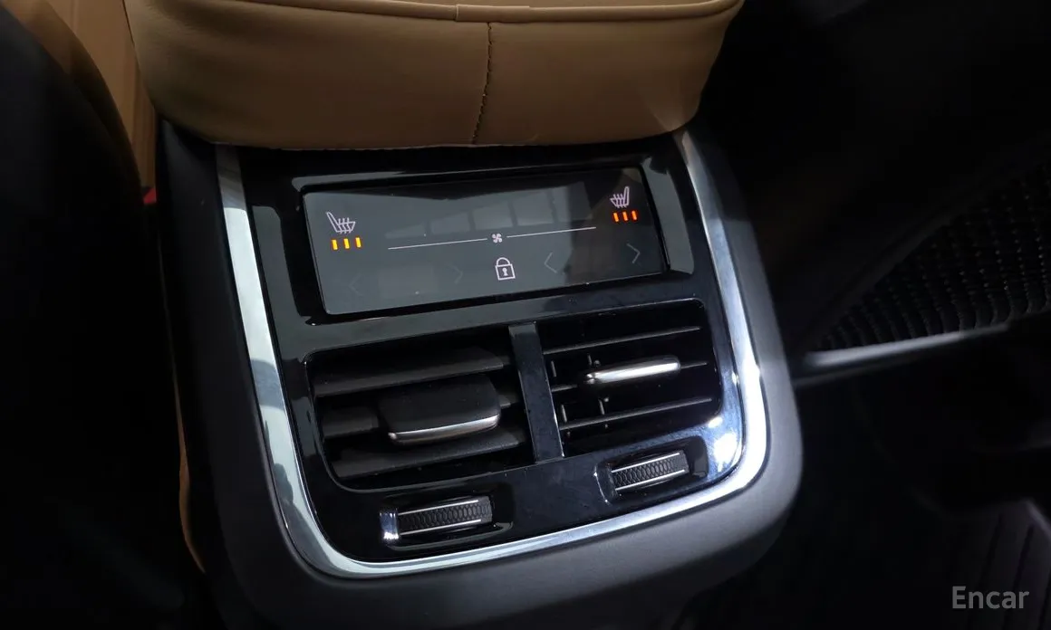 Фото 19 - Volvo XC60