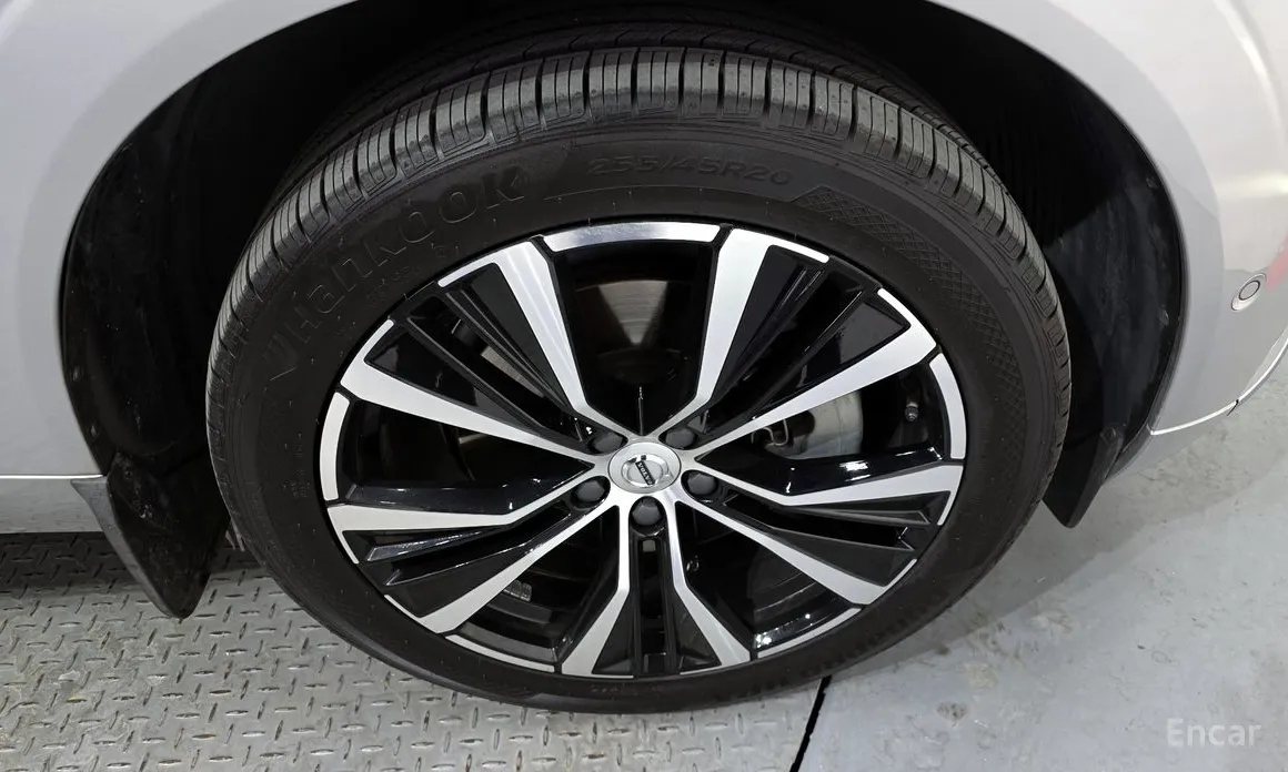 Фото 5 - Volvo XC60