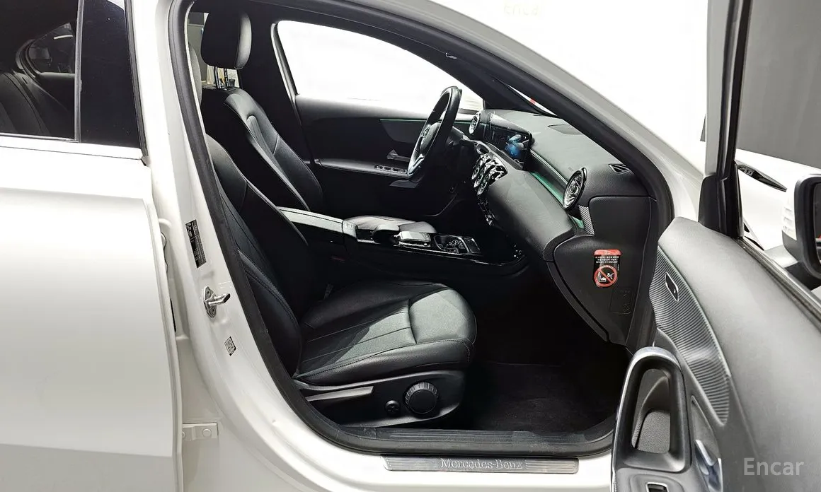 Фото 11 - Mercedes-Benz A-Class