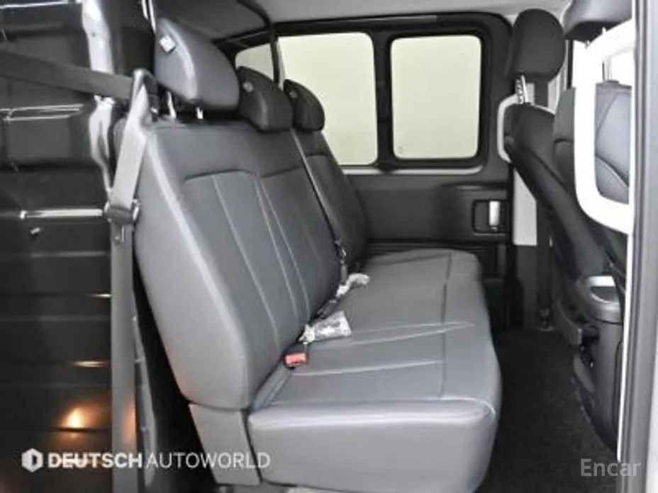 Фото 12 - Hyundai Staria