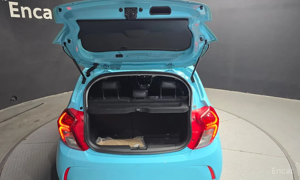 Фото 20 - Chevrolet Spark