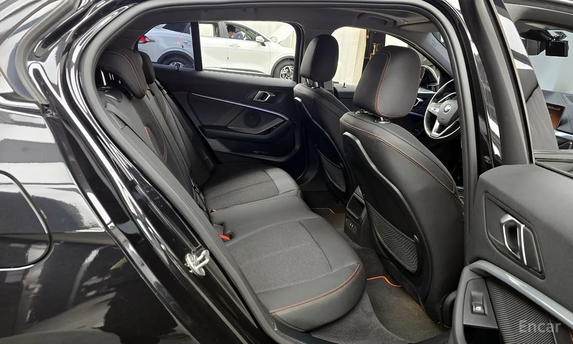 Фото 12 - BMW 1 Series