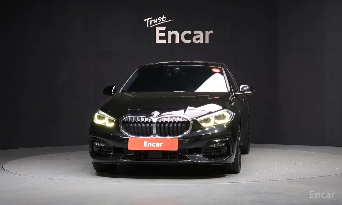 Фото 3 - BMW 1 Series