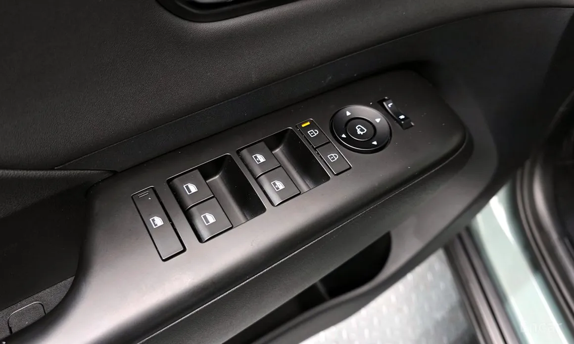 Фото 11 - Hyundai Kona