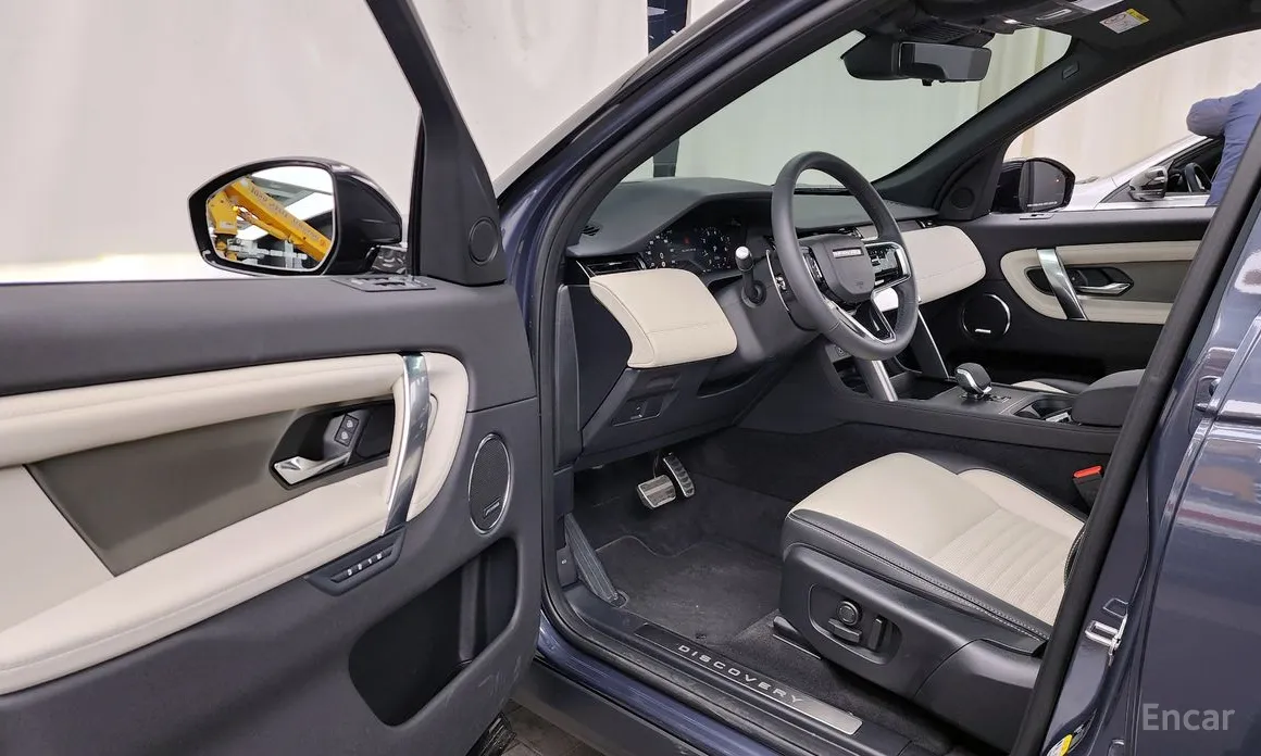 Фото 10 - Land Rover Discovery Sport