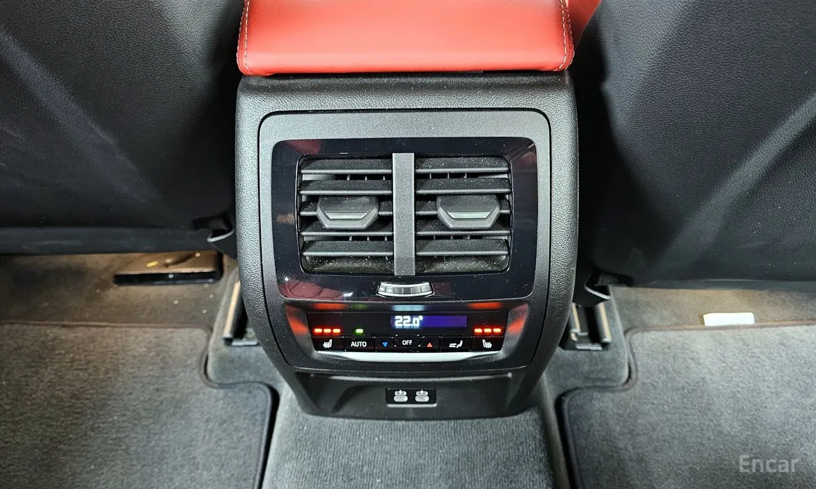 Фото 18 - BMW X4 M