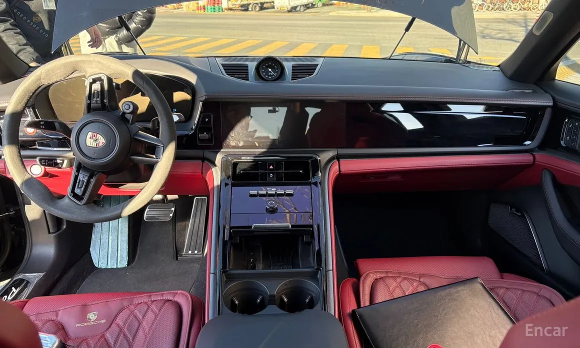 Фото 7 - Porsche Panamera