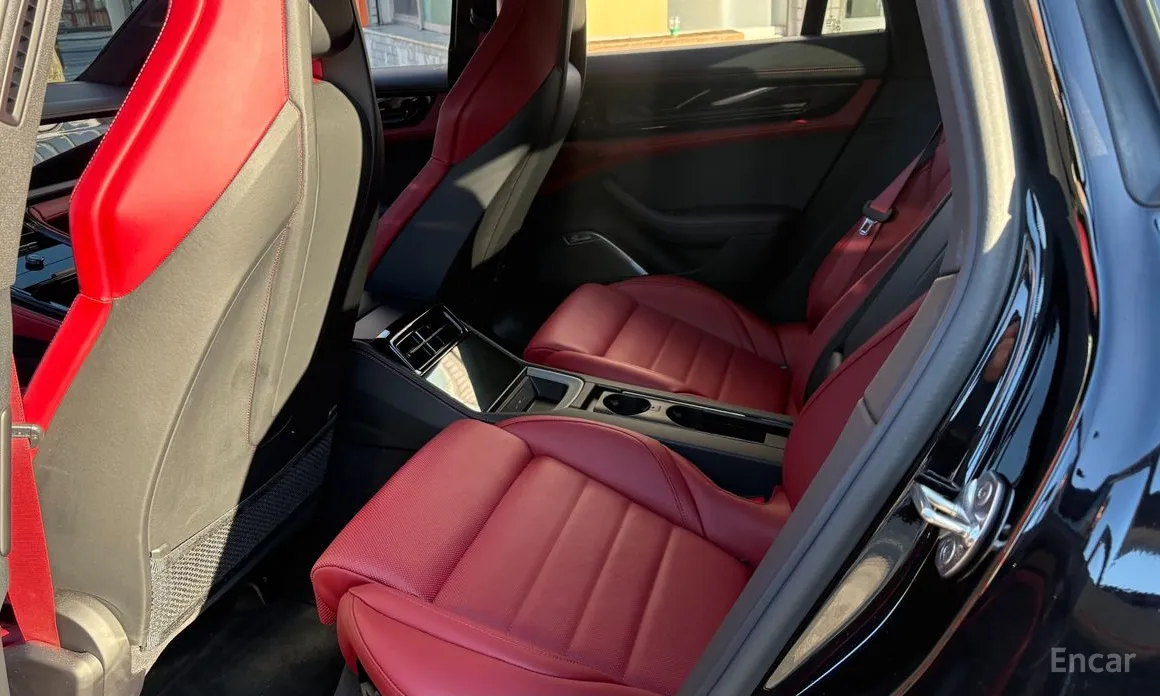 Фото 8 - Porsche Panamera