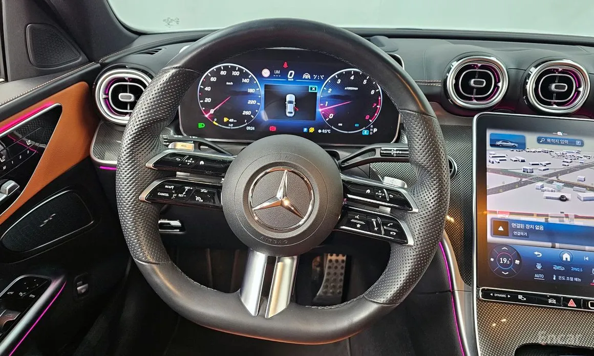 Фото 13 - Mercedes-Benz C-Class