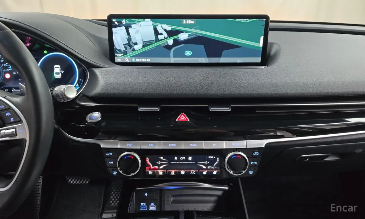 Фото 14 - Genesis G80