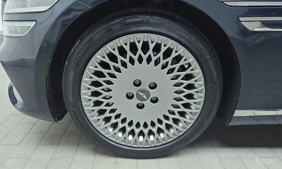 Фото 5 - Genesis G80