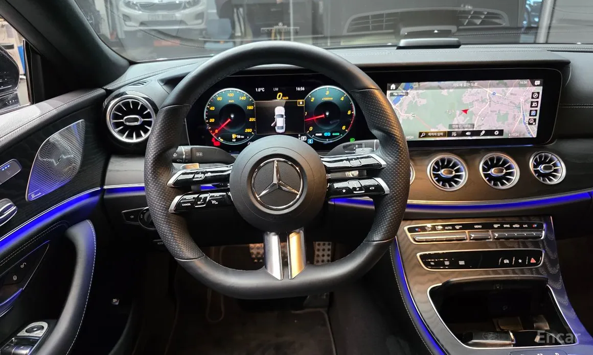 Фото 13 - Mercedes-Benz CLS-Class